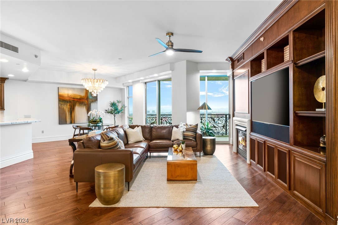 9101 ALTA Drive 404