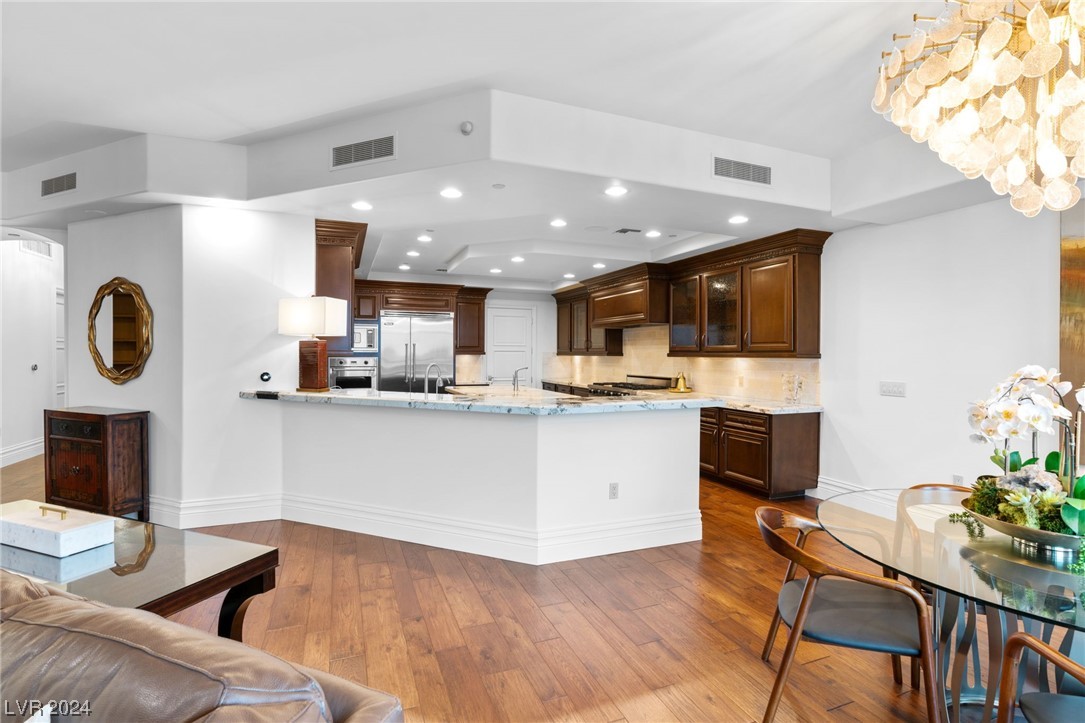 9101 ALTA Drive 404