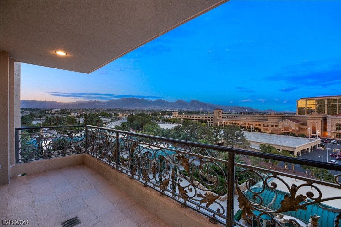 9101 ALTA Drive 404