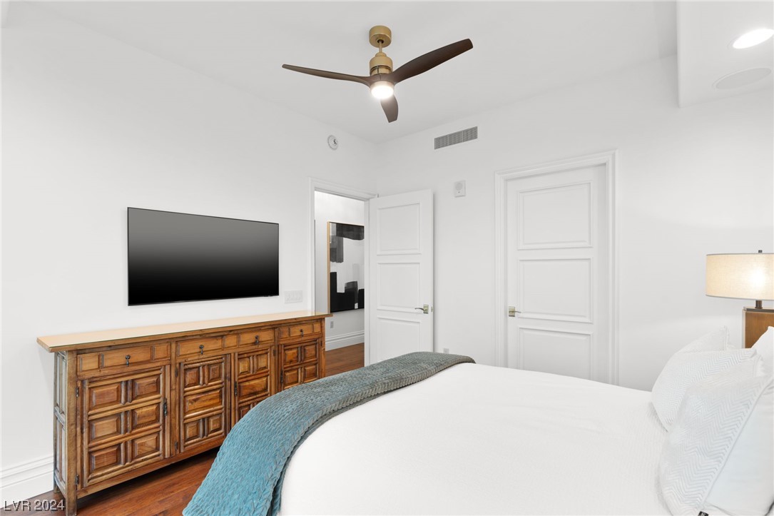9101 ALTA Drive 404