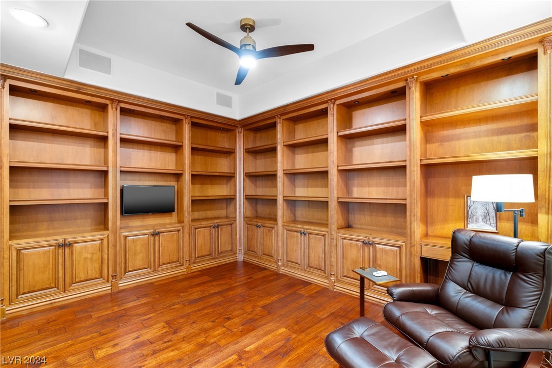 9101 ALTA Drive 404