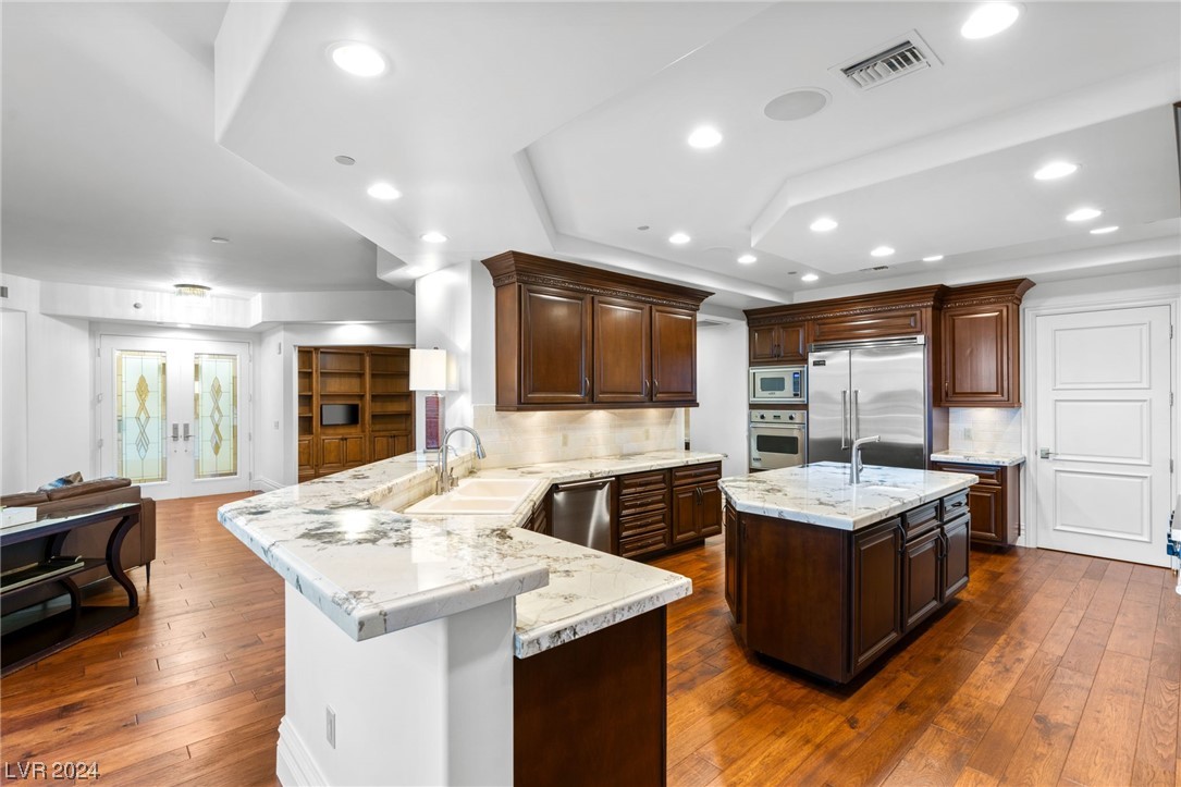 9101 ALTA Drive 404