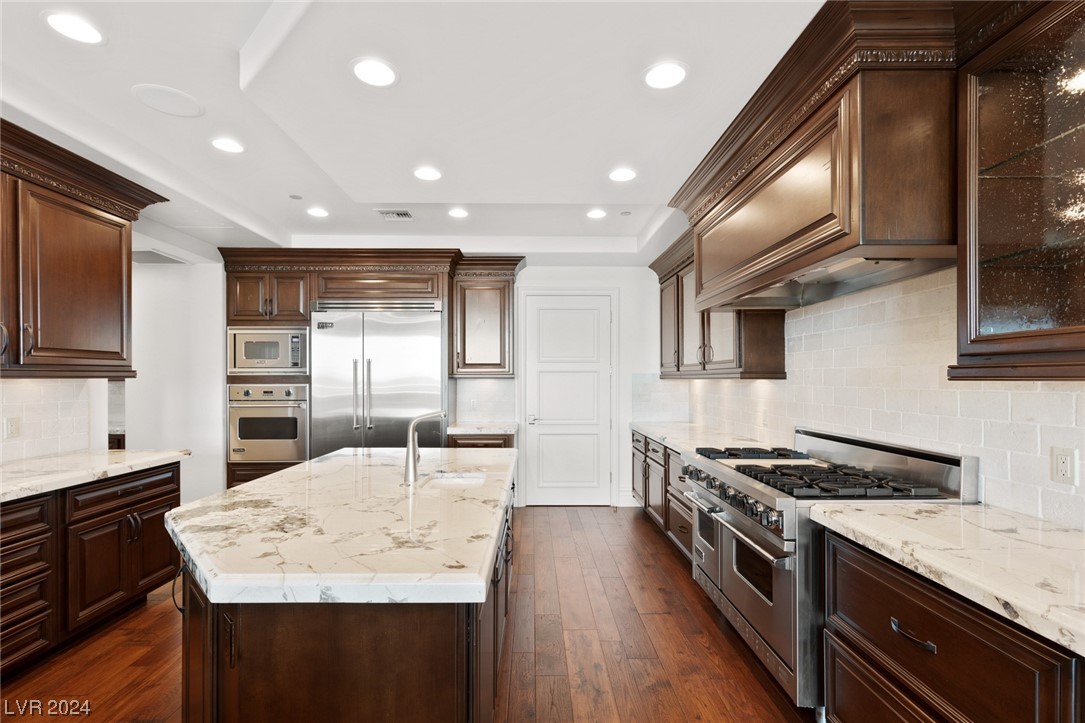 9101 ALTA Drive 404