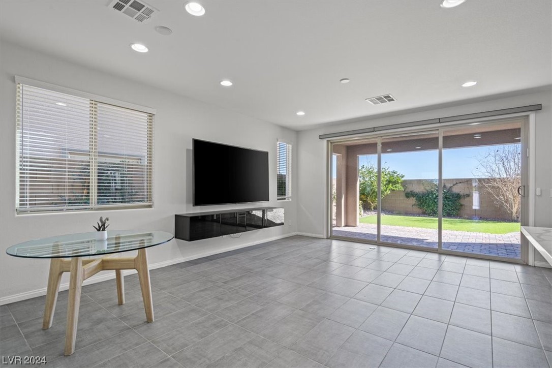 476 Bolsa Basin Avenue