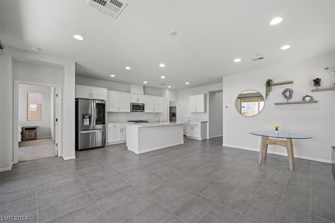 476 Bolsa Basin Avenue