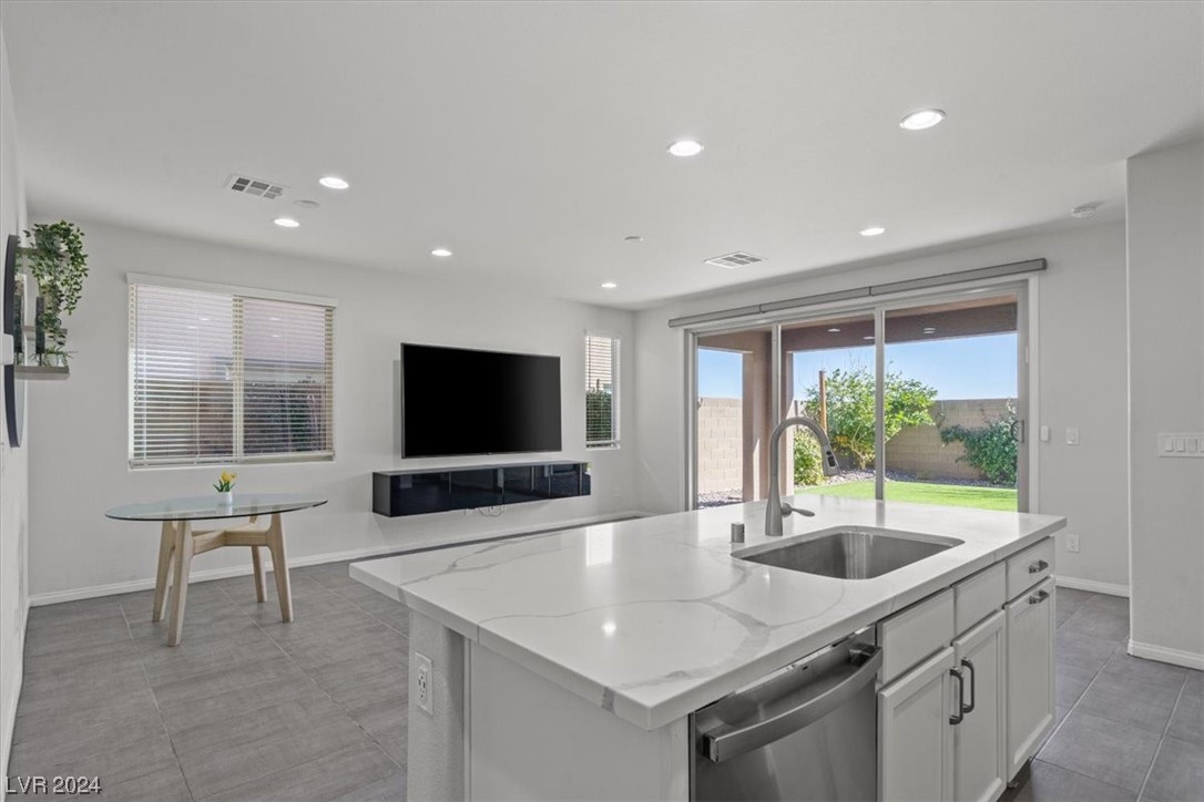 476 Bolsa Basin Avenue