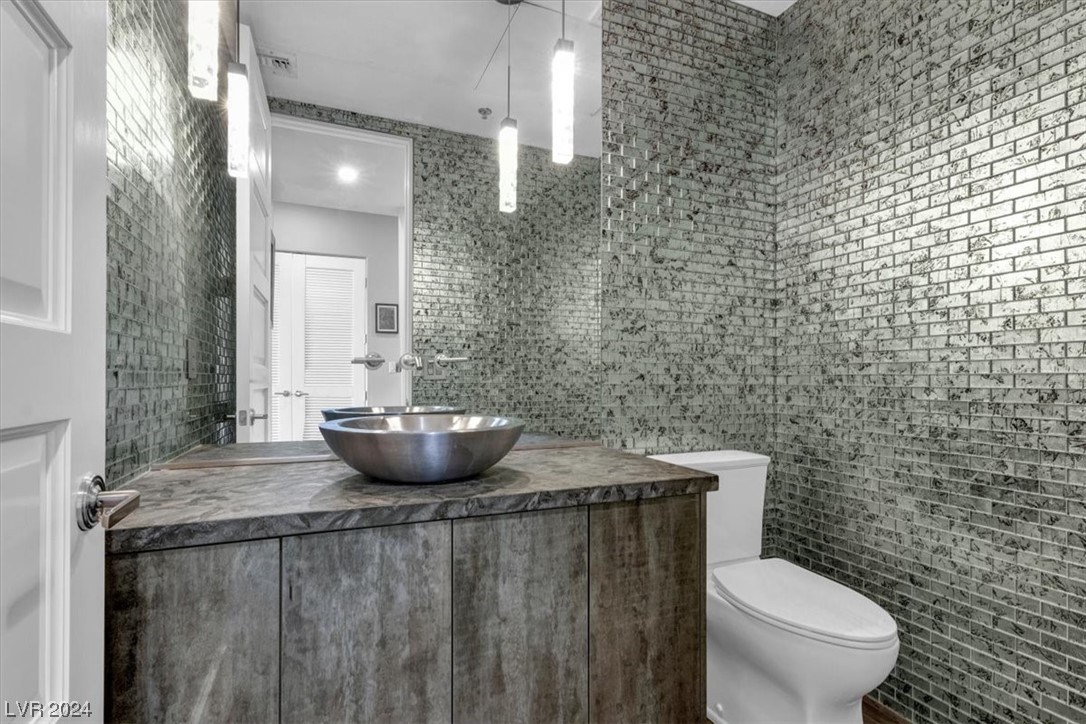 11441 Allerton Park Drive 415