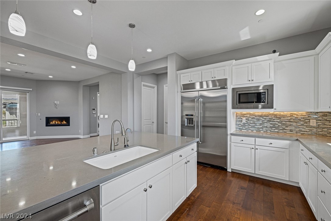 11280 Granite Ridge Drive 1097