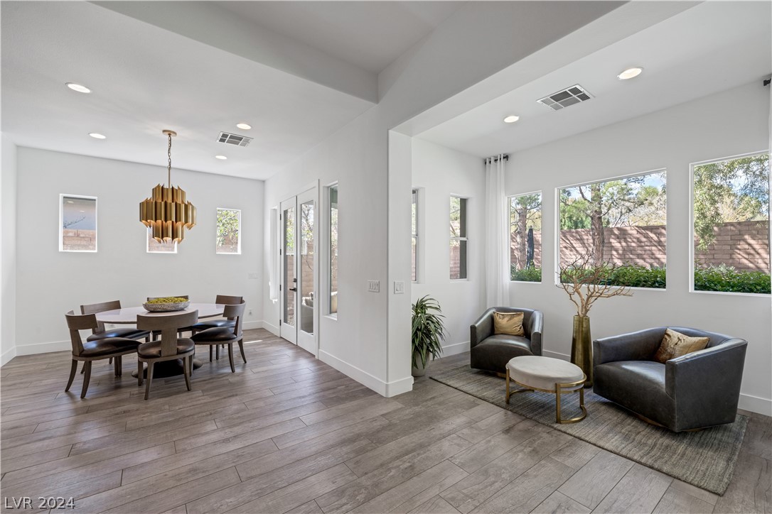 76 Panorama Crest Avenue