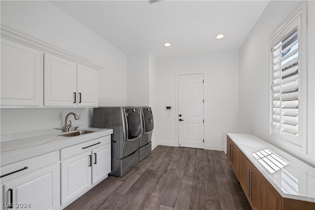 76 Panorama Crest Avenue