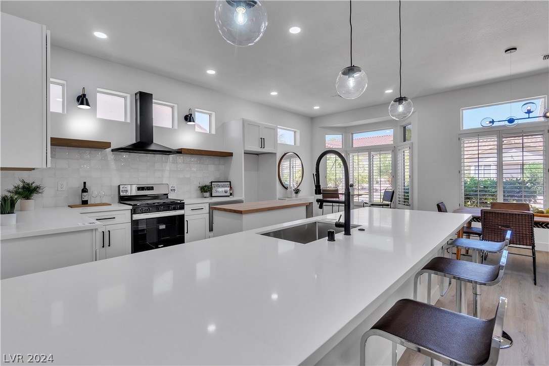 10040 Woodhouse Drive