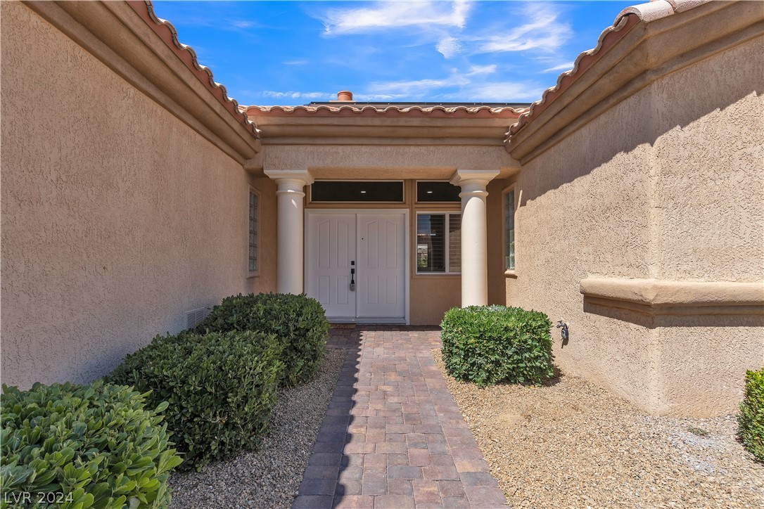 10040 Woodhouse Drive