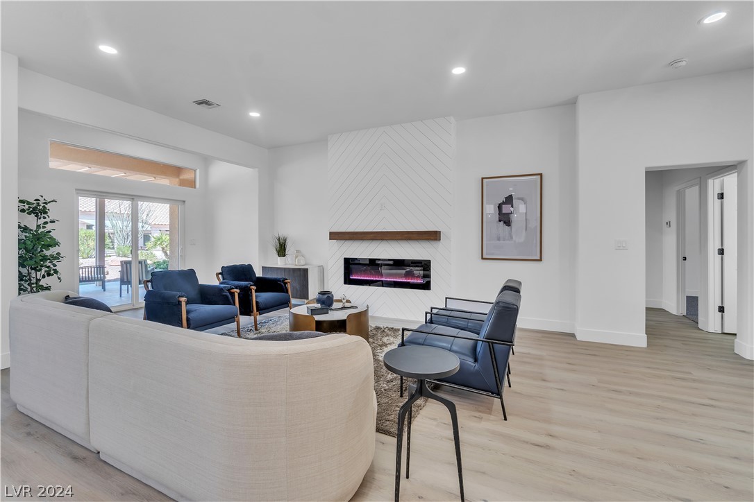 10040 Woodhouse Drive