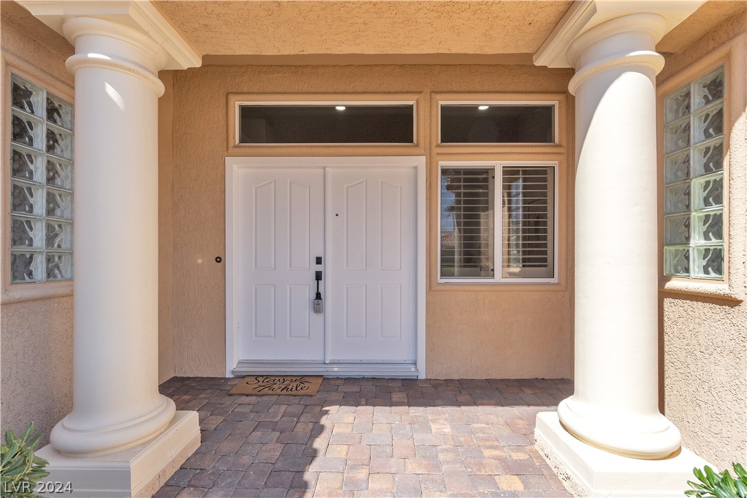 10040 Woodhouse Drive