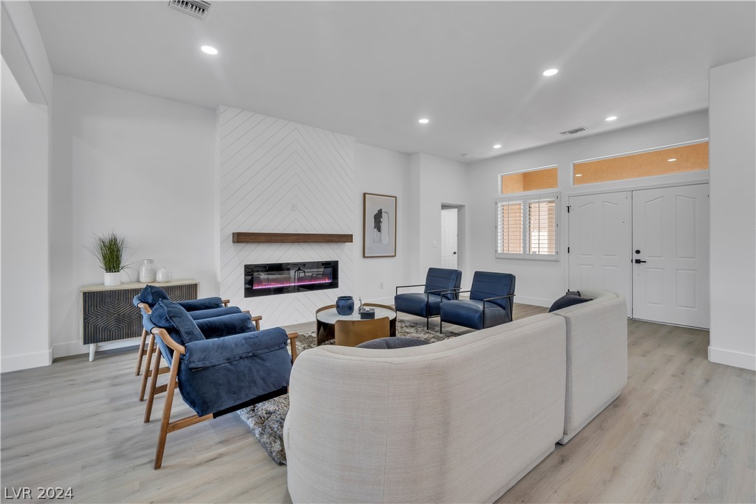 10040 Woodhouse Drive