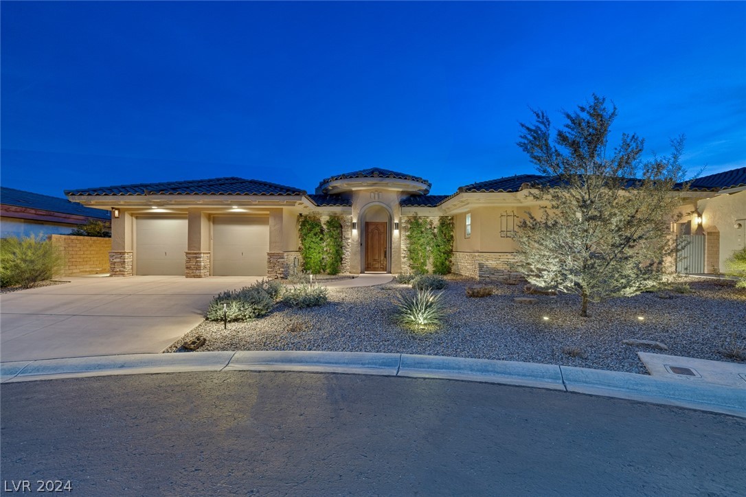 79 Panorama Crest Avenue