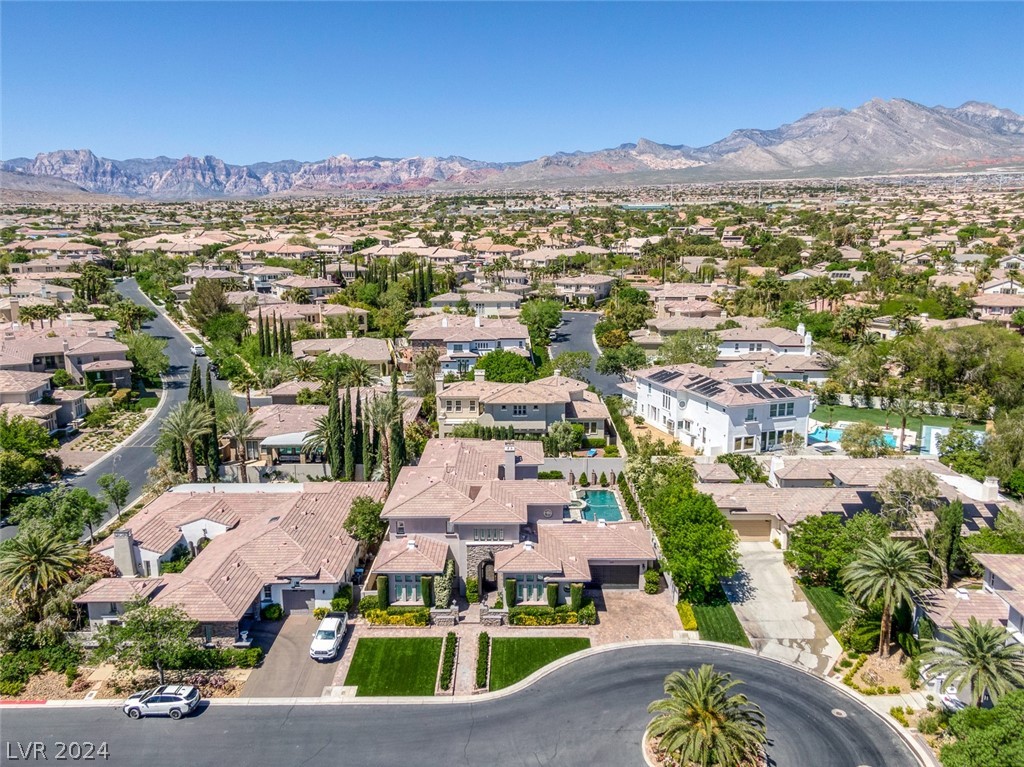 209 Satin Mist Court