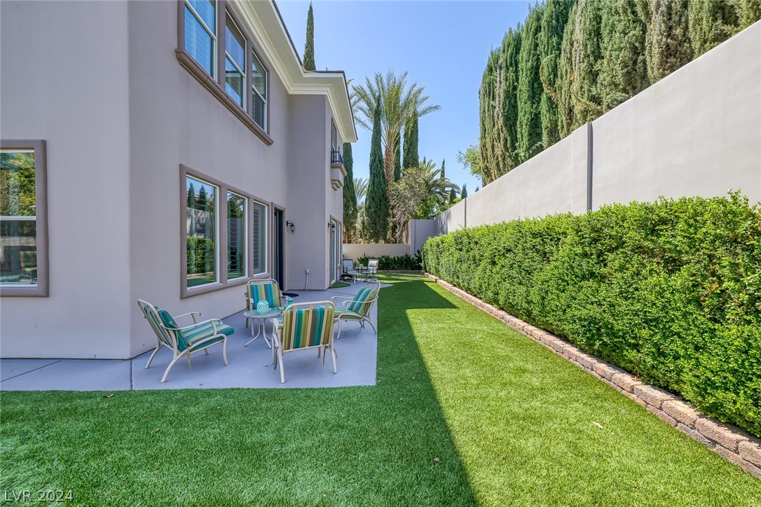 209 Satin Mist Court