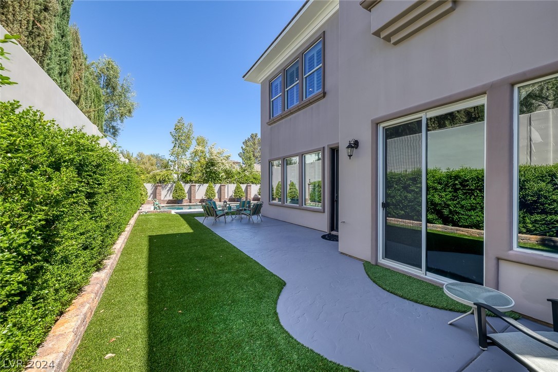 209 Satin Mist Court
