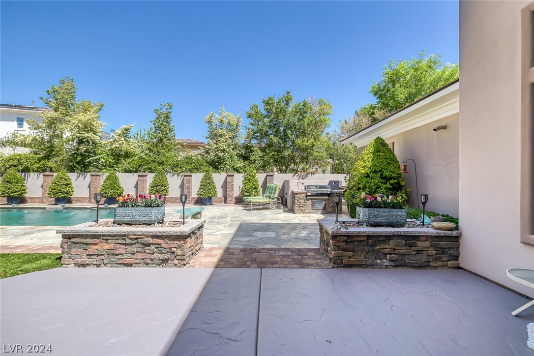 209 Satin Mist Court