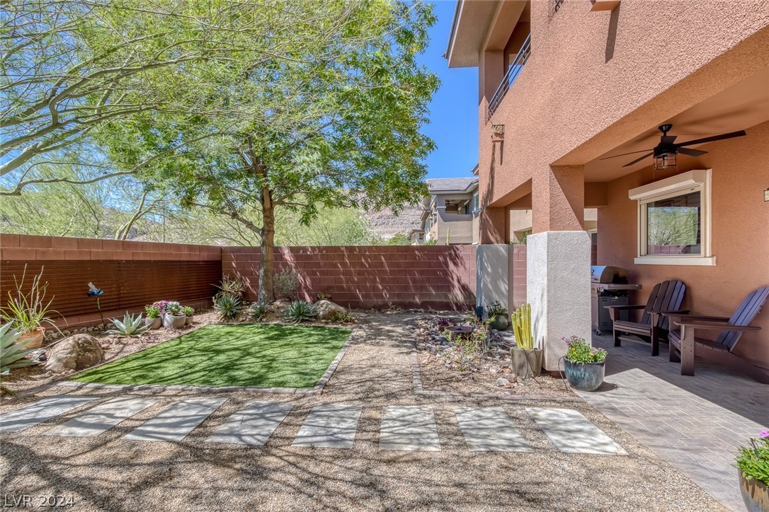 10593 Agate Knoll Lane