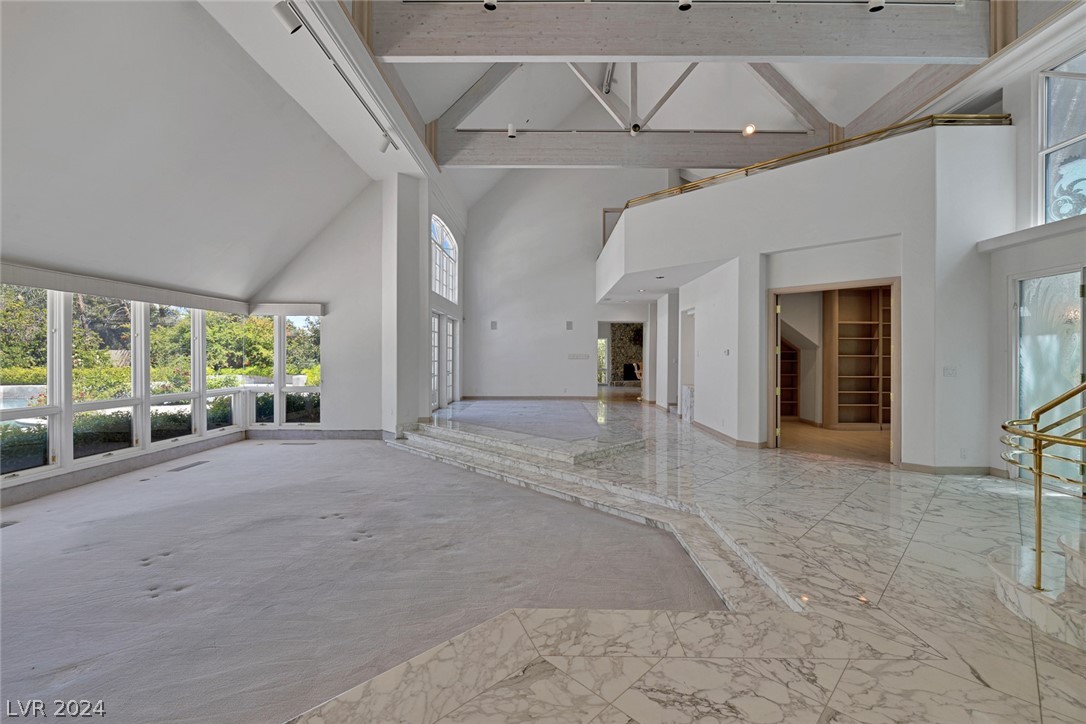 14 Quail Hollow Drive