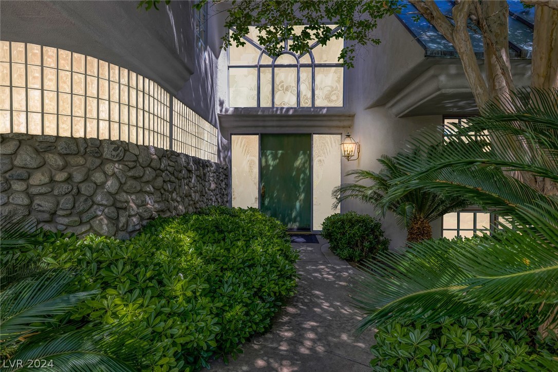 14 Quail Hollow Drive