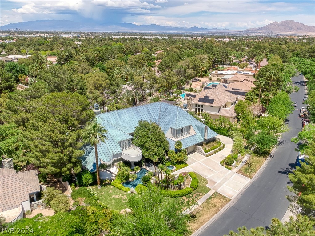 14 Quail Hollow Drive