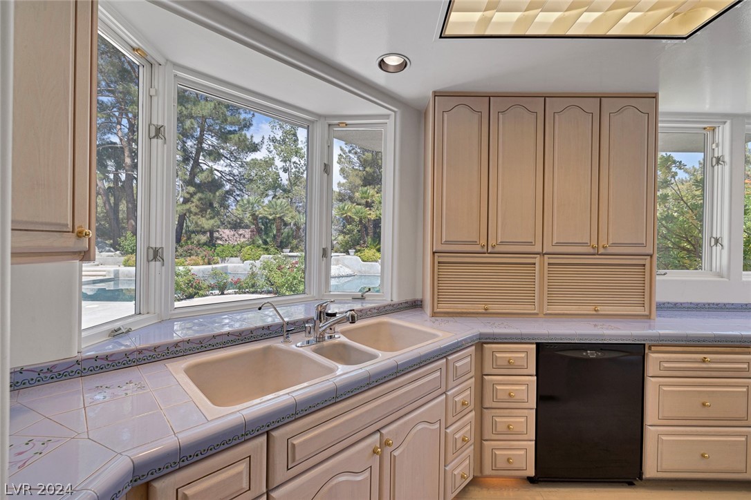 14 Quail Hollow Drive