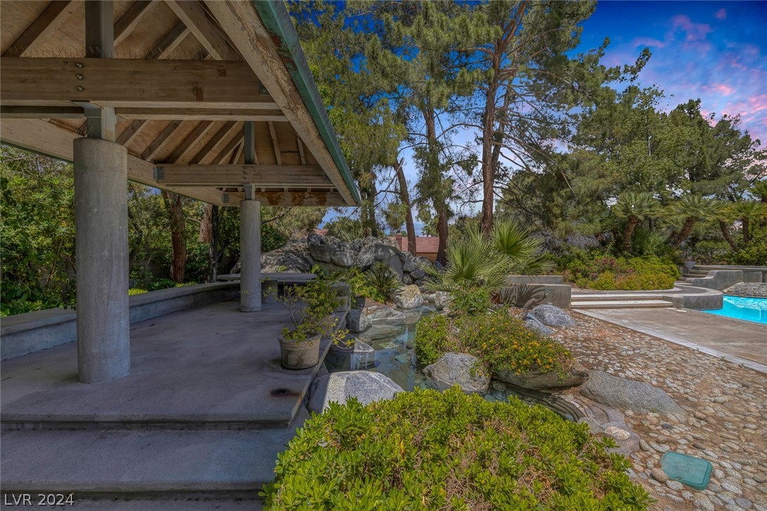 14 Quail Hollow Drive