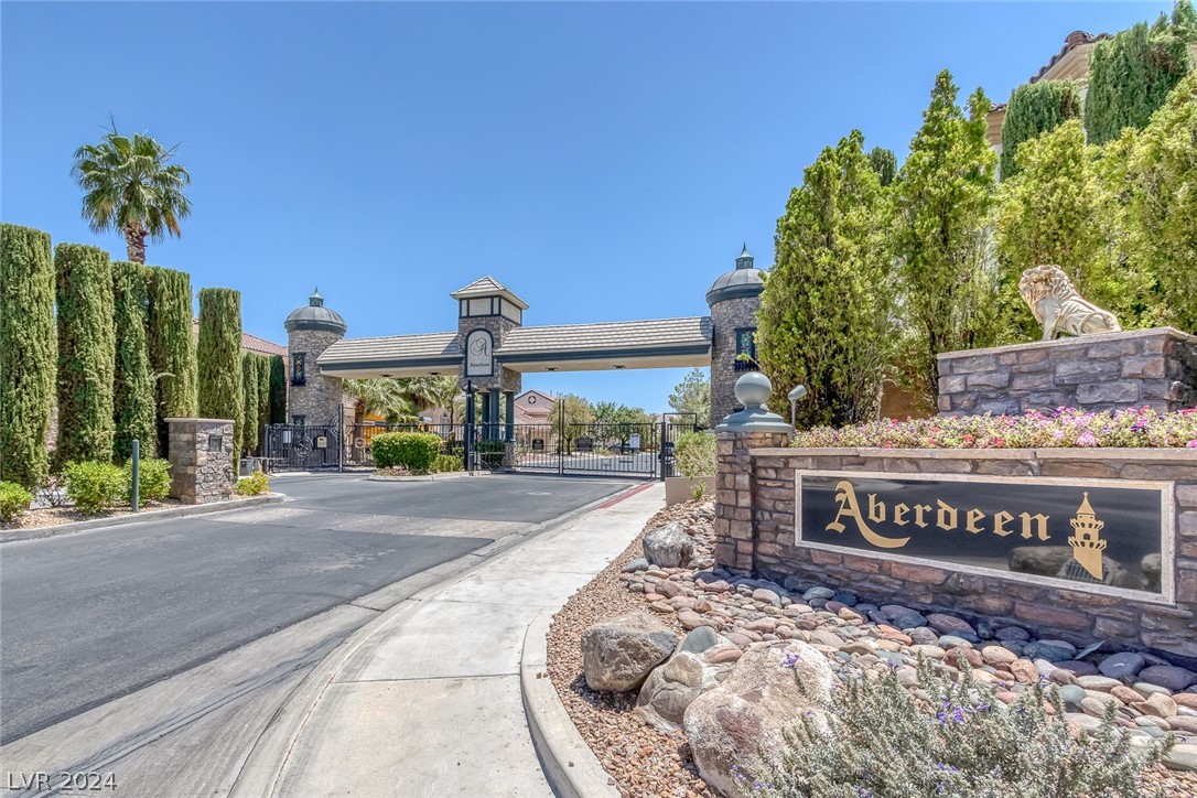 5736 Heather Breeze Court