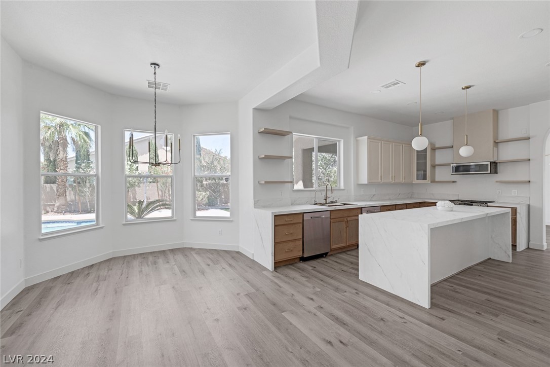 5736 Heather Breeze Court
