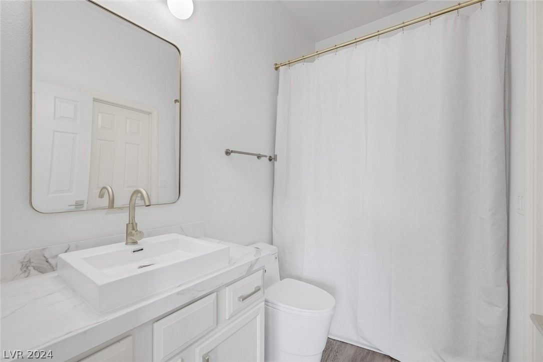 5736 Heather Breeze Court