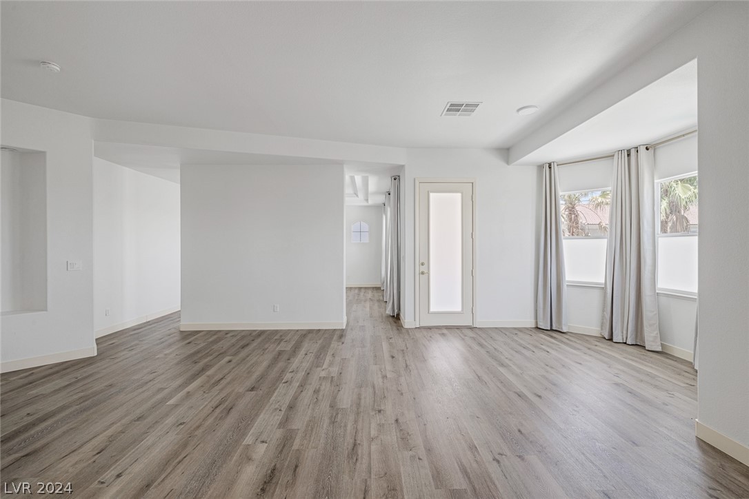5736 Heather Breeze Court