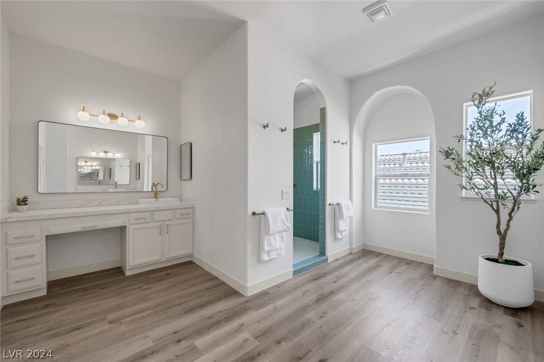 5736 Heather Breeze Court