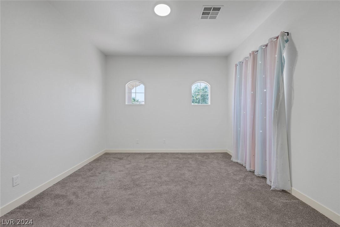 5736 Heather Breeze Court