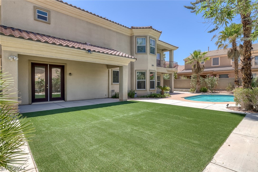 5736 Heather Breeze Court