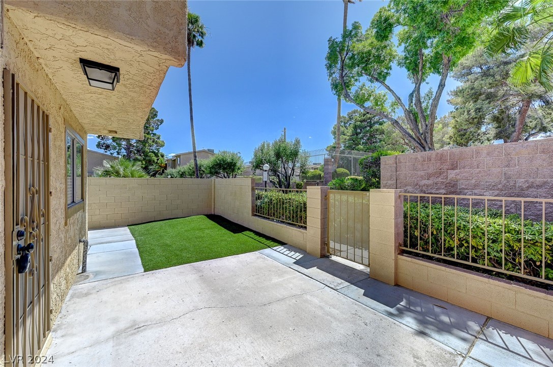 2240 Tall Pine Drive 0