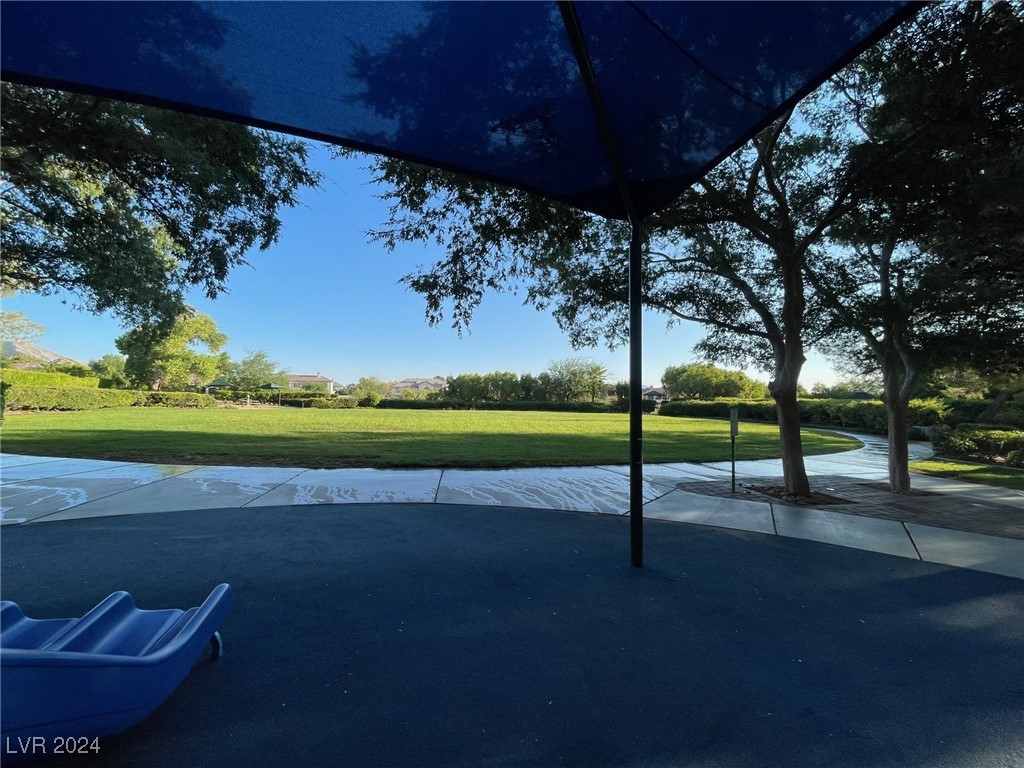 9324 Fontainbleu Drive