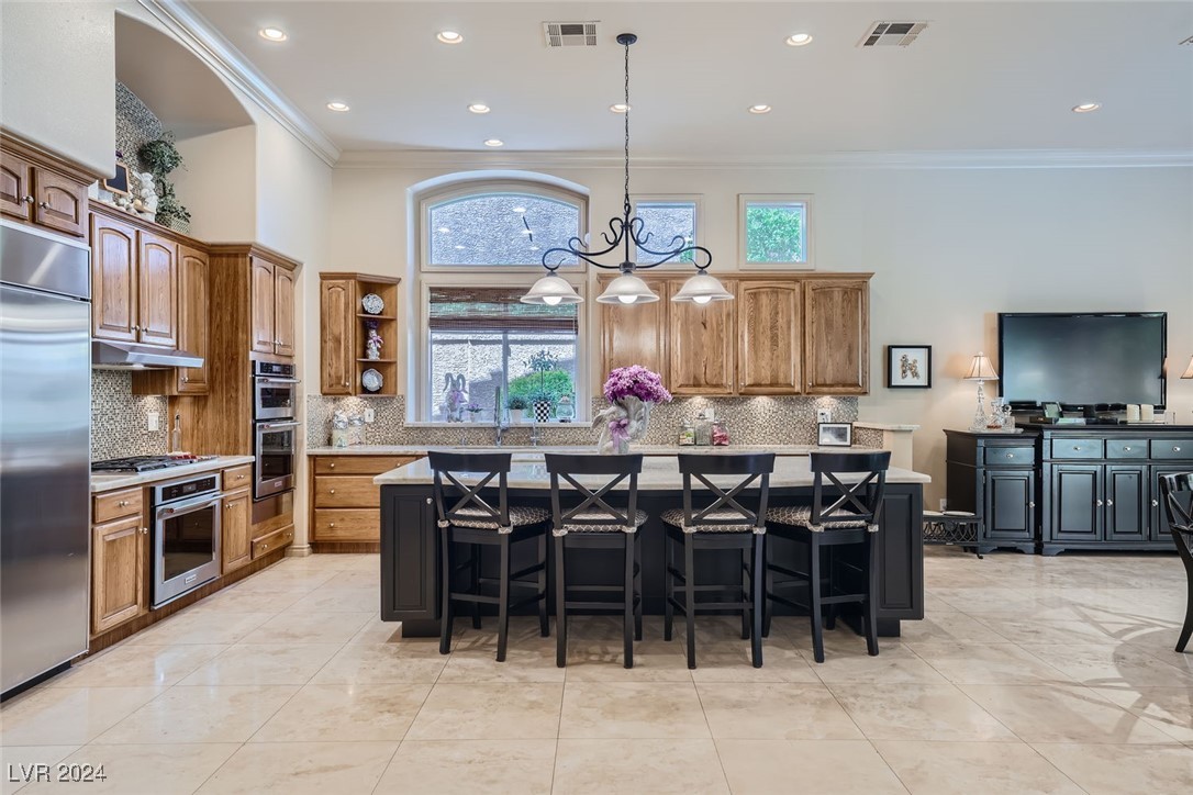 9324 Fontainbleu Drive