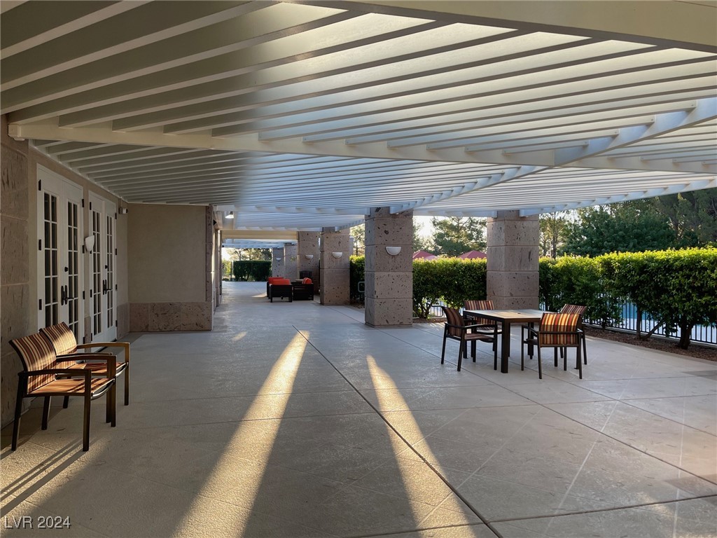 9324 Fontainbleu Drive