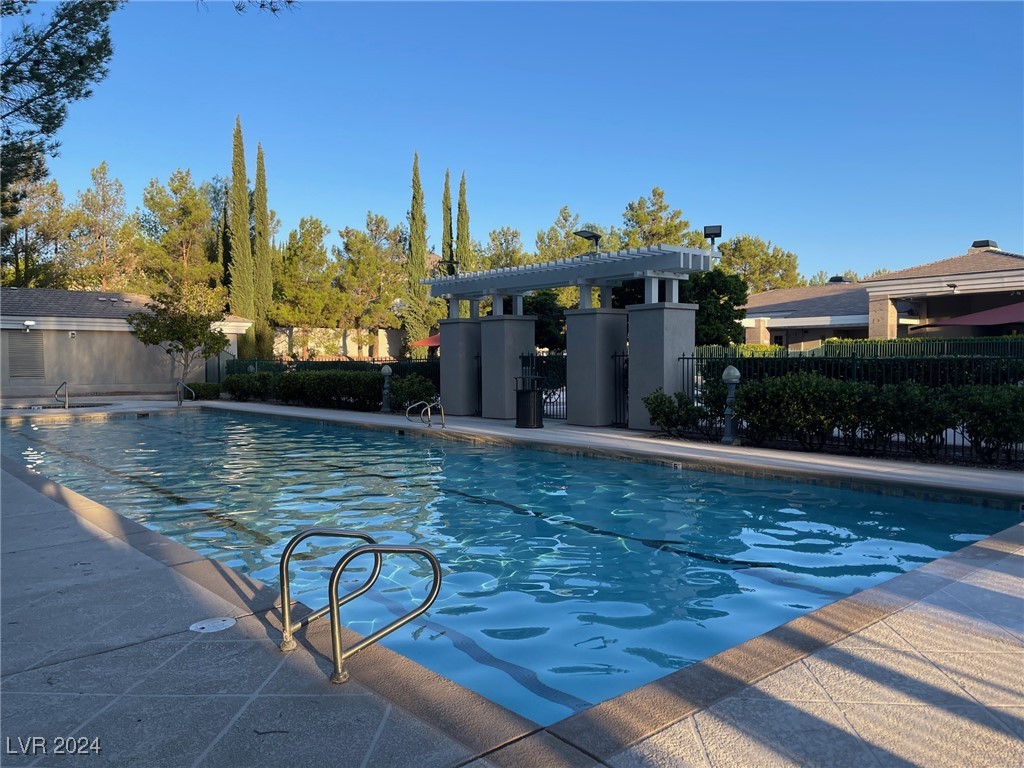 9324 Fontainbleu Drive