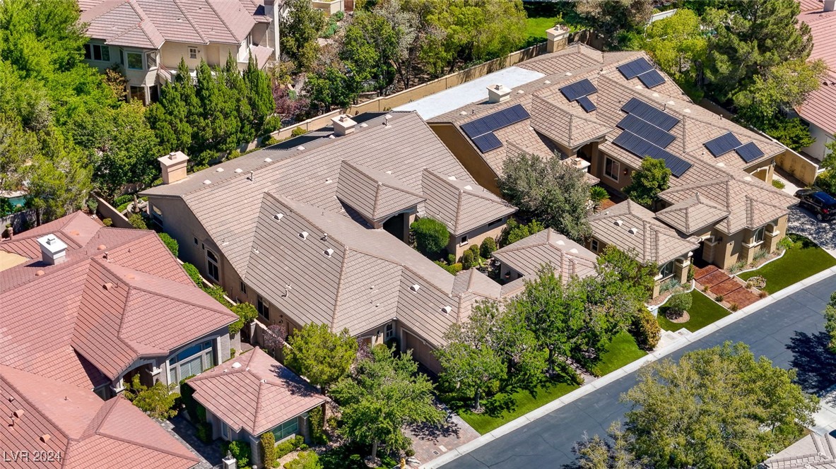 9324 Fontainbleu Drive