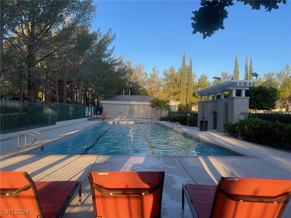 9324 Fontainbleu Drive