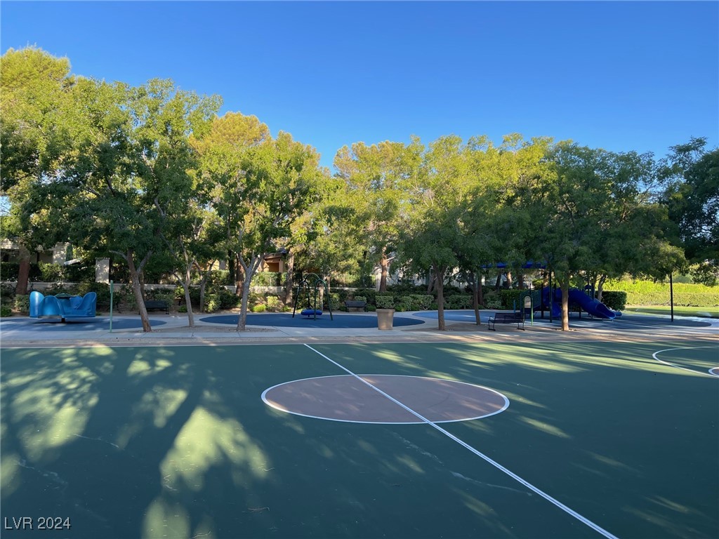 9324 Fontainbleu Drive