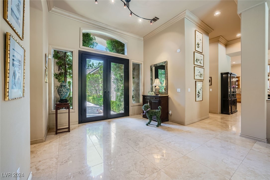 9324 Fontainbleu Drive