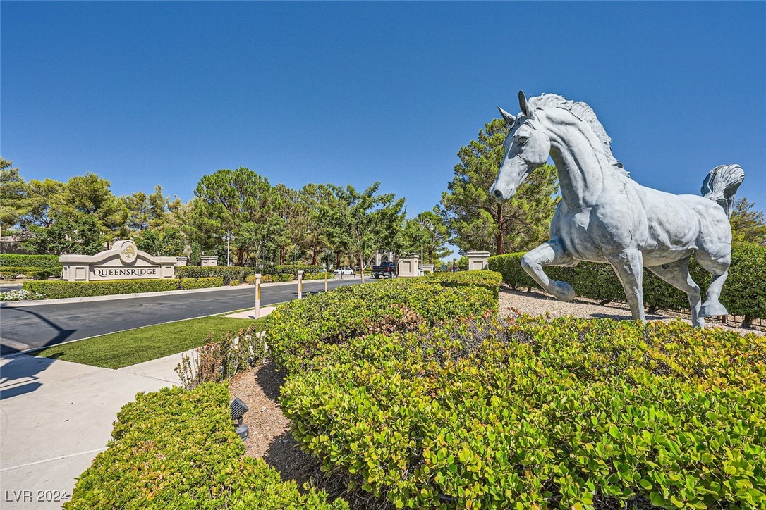 9324 Fontainbleu Drive