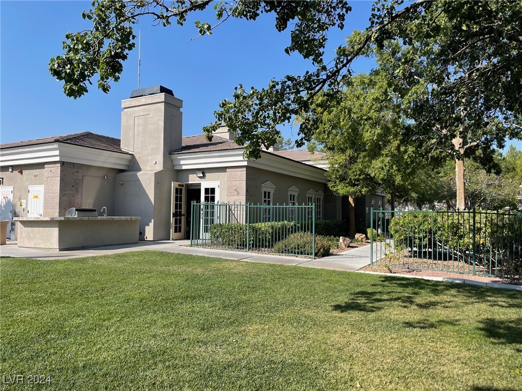 9324 Fontainbleu Drive