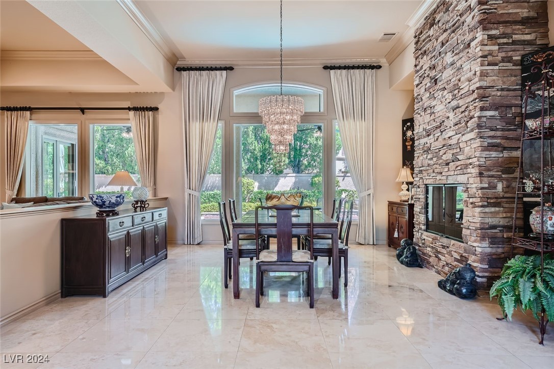 9324 Fontainbleu Drive