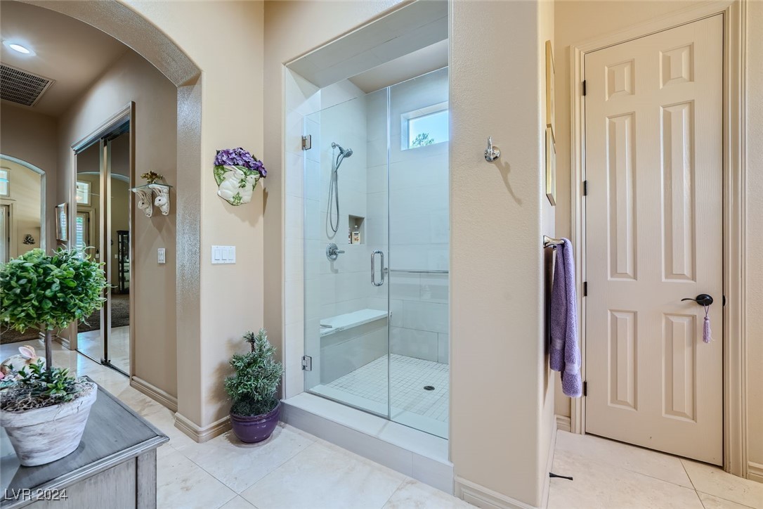 9324 Fontainbleu Drive